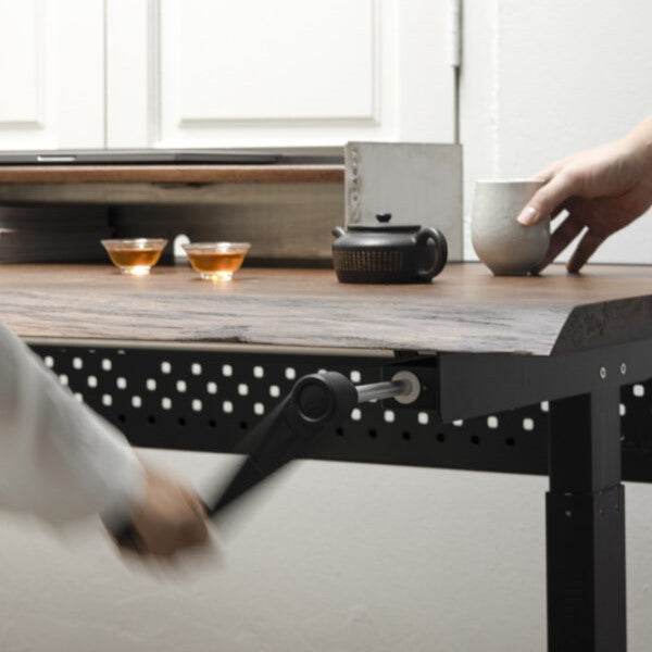 BALAK's Meja Standing Desk