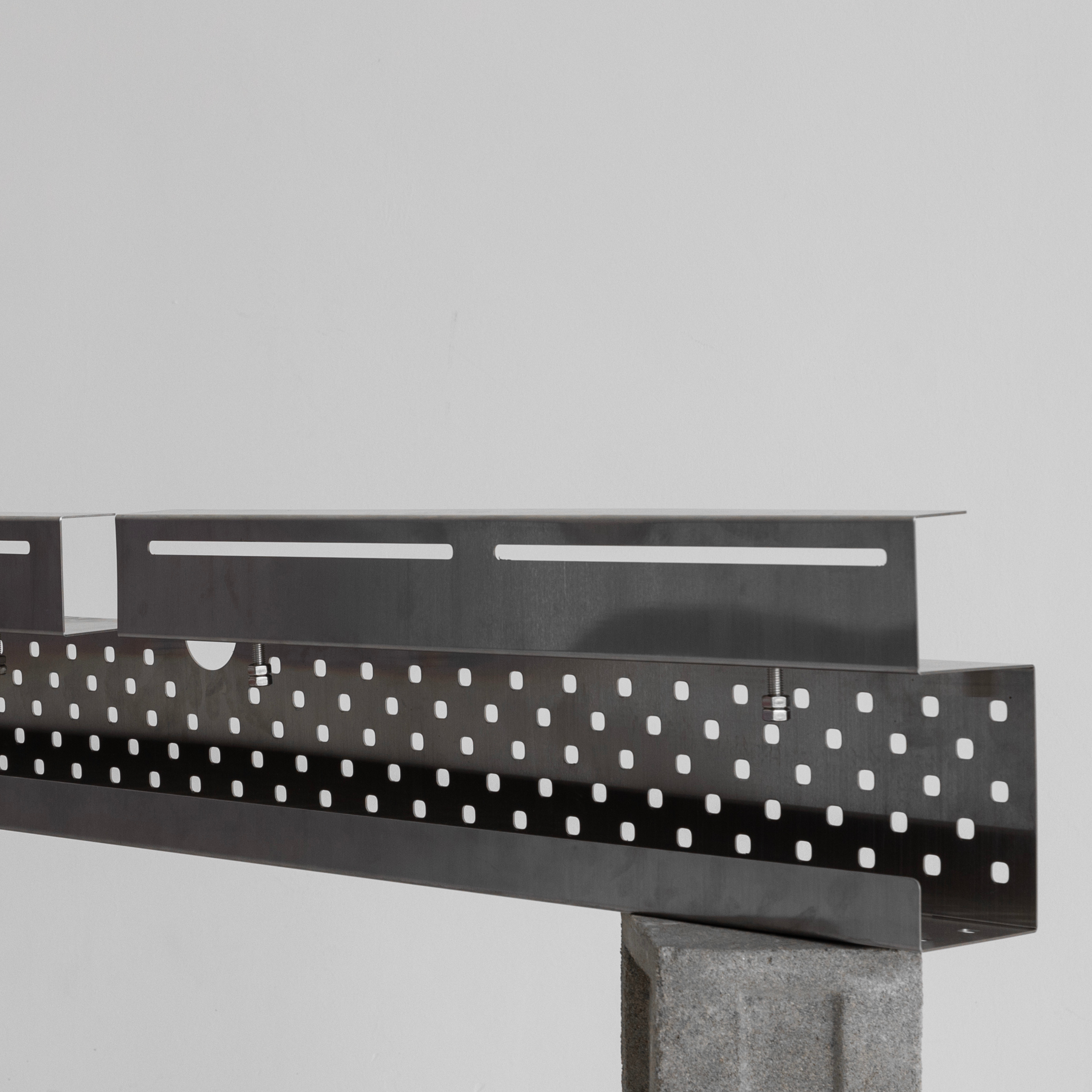 BALAK'S Wayarless Cable Management
